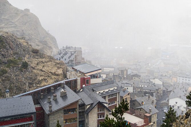 Andorra, France & Spain: 3 Countries in One Day from Barcelona - Cirque de Pessons: the quick “wow” stop