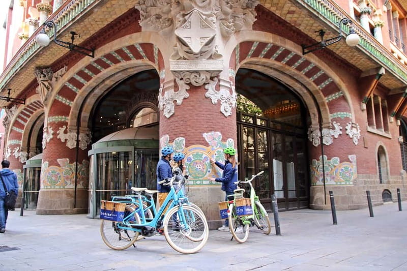 Barcelona: 1.5-Hour Sightseeing Tour by Bike/Electric Bike - Passeig de Lluís Companys Start, Then a Smooth Ride Setup