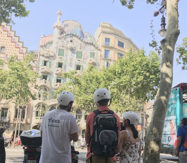 Barcelona: 2.5-Hour Gaudí Segway Tour - Guide pacing and why names like Alex and Maria keep showing up