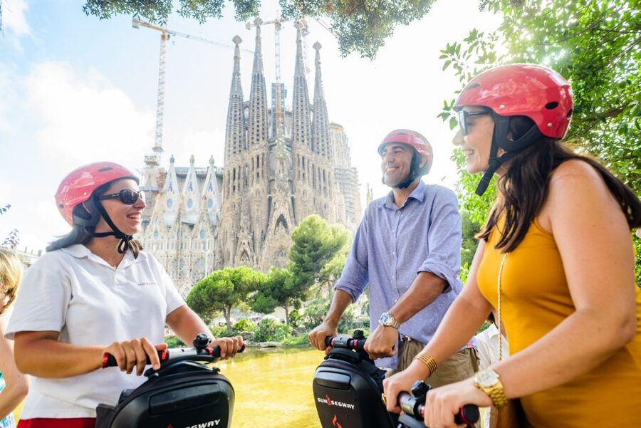 Barcelona: 2,5h Gaudí Segway Tour - Why a Gaudí Segway Tour Works So Well in Barcelona