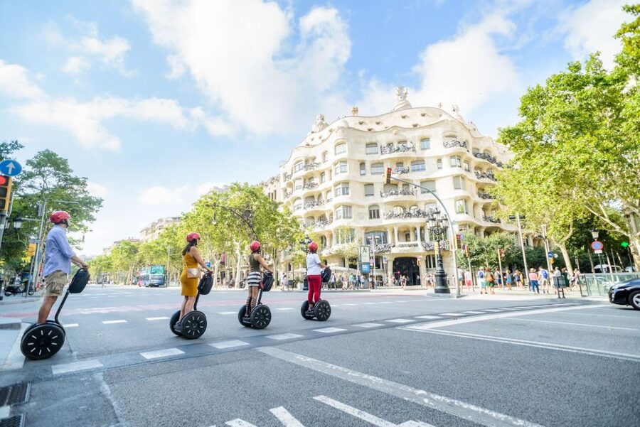 Barcelona: 2,5h Gaudí Segway Tour - Training and Safety Briefing: The Part You’ll Thank Yourself For