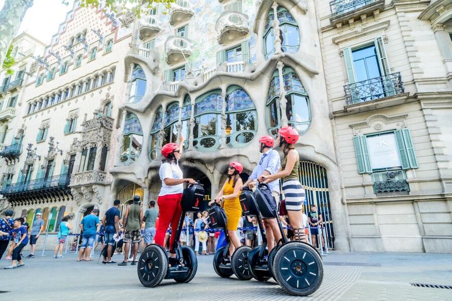 Barcelona: 2,5h Gaudí Segway Tour - Price and What You’re Really Paying For (and Not Paying For)