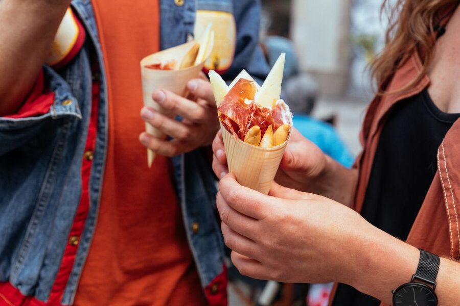 Barcelona: 2-Hour Bites & Flavors Private Food Tour - Practical tips before you meet your guide