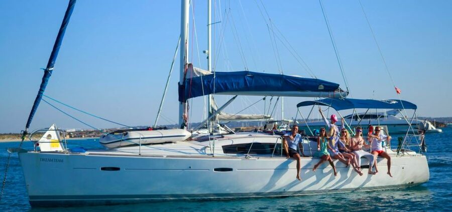 Barcelona: 2-Hour Private Boat Cruise - What You’ll Actually See: Skyline Views, Photos, And Coastal Air