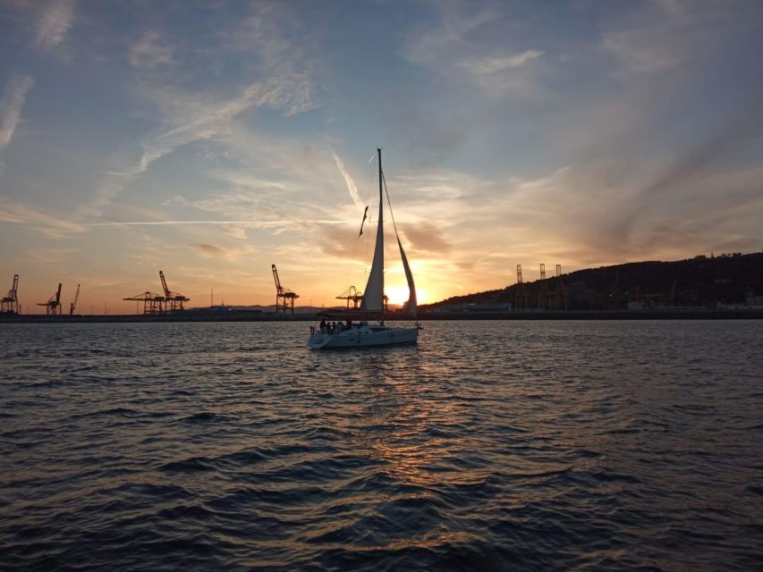 Barcelona: 2-Hour Private Sunset Sailing Experience - Port Olimpic to the horizon: the feel of a true private sunset sail
