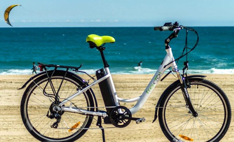 Barcelona 3 Hour Daily Electric Bike Tour - Getting your bearings in El Born before you roll