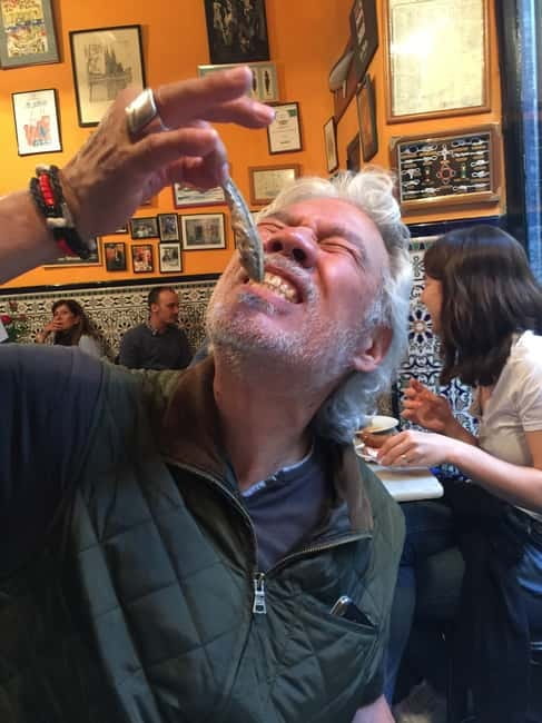 Barcelona: 3-Hour Sips, Sites & Bites Food & History Tour - Stop-by-stop: your 3-hour route through the city’s food map