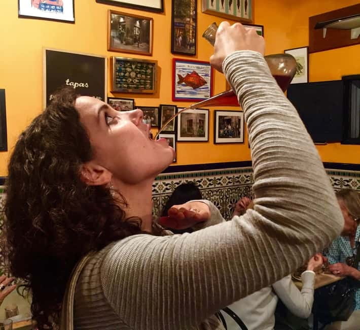 Barcelona: 3-Hour Sips, Sites & Bites Food & History Tour - The tastings and drinks you should expect to care about