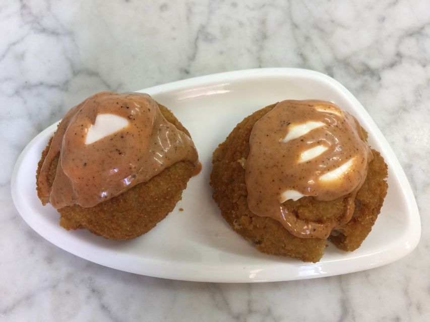 Barcelona: 3-Hour Sips, Sites & Bites Food & History Tour - Who this tour suits best