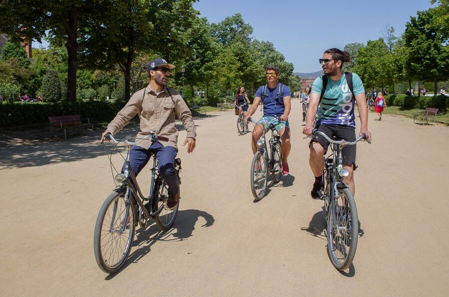 Barcelona: 4-Hour Small Group Bike Tour - Safety on a Barcelona Bike: What to Expect in Real Traffic