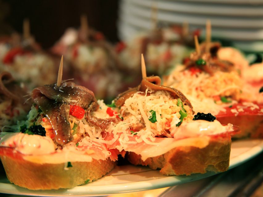 Barcelona: 4-Hour Tapas Evening Tour and Flamenco Show - The Walk Meets the Bites: Why the Order of Stops Matters