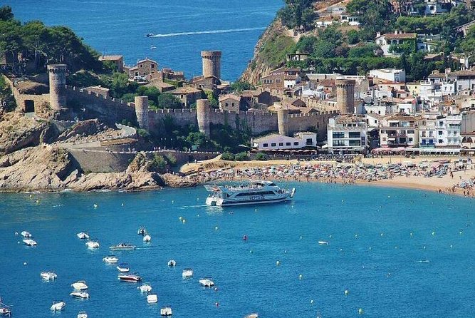 Barcelona Airport, Cuise Port or City Hotels Private Transfer - Airport Pickup With an Actual Buffer After Landing