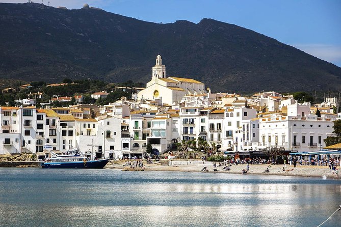 Barcelona Airport, Cuise Port or City Hotels Private Transfer - The Minivan Sweet Spot for Groups Up to 7