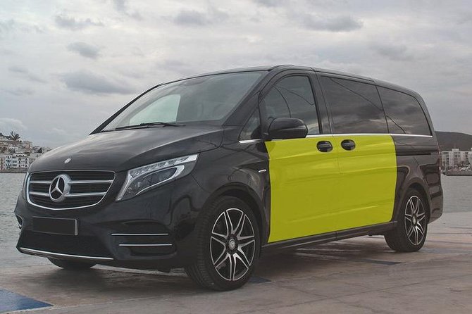 Barcelona Airport Private Arrival Transfers - Inside the Car: Mercedes Comfort, Space, and Family Seats