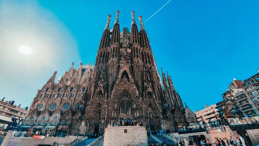 Barcelona Architecture Walking Tour With Casa Batlló Upgrade - Who this tour suits best, and who might skip it