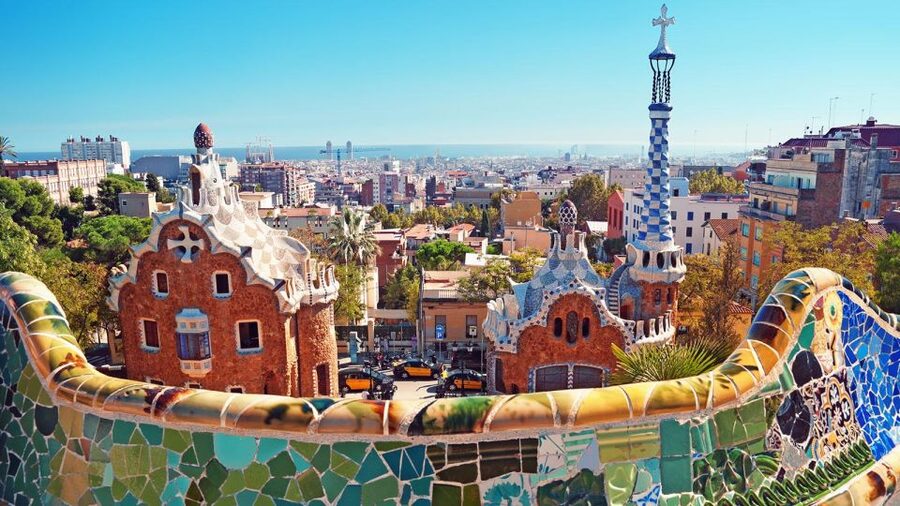 Barcelona Audioguide - TravelMate app for your smartphone - Key highlights you will actually use