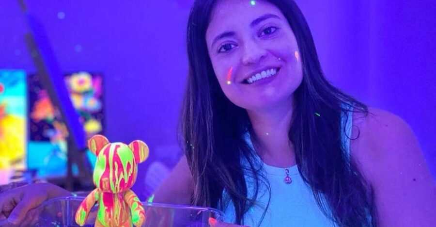 Barcelona: Bear-brick Fluorescent Painting | Wine and Art - Key highlights you should care about