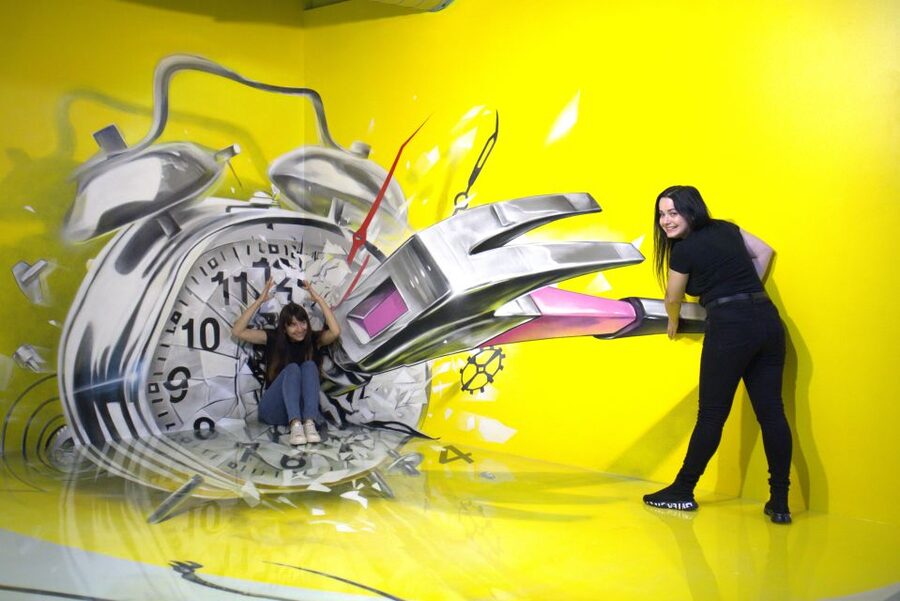 Barcelona – Big Fun Museum & Museum of Illusions Experience - Sweet Museum, Alice Through the Looking Glass, and the magic of quick variety