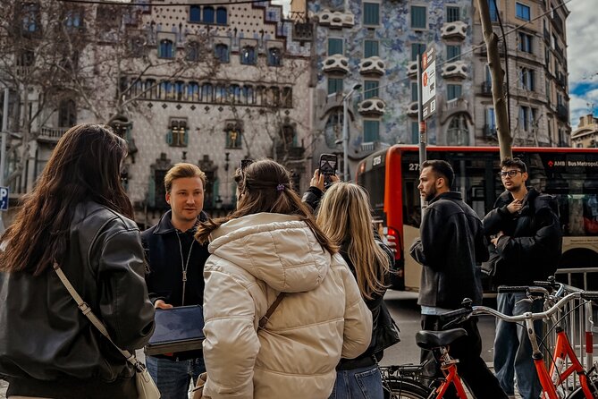Barcelona: Bike or eBike Tour, Top Sights & Local Insights - Casa Amatller, Casa Batlló, Casa Mila, three photo stops worth your attention
