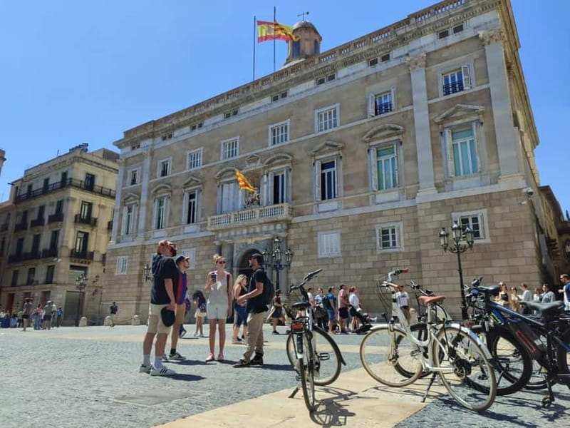 Barcelona: Bike or eBike Tour, Top Sights & Local Insights - Sagrada Familia photo stop and La Monumental, plus how to make photos actually work