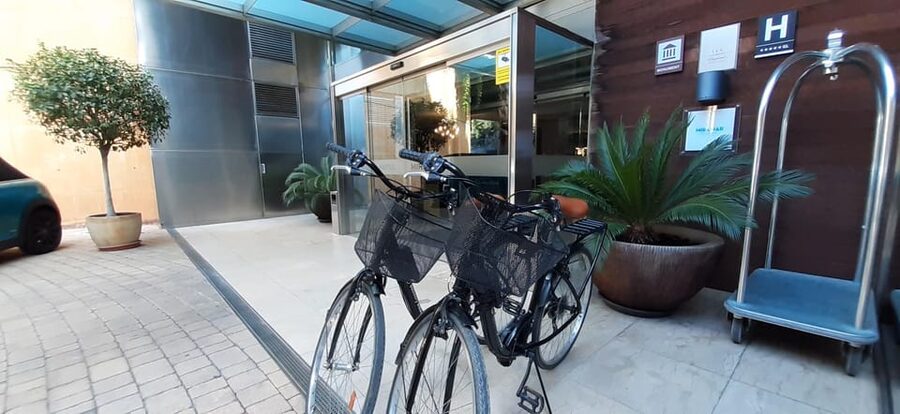 Barcelona: Bike Rental with Delivery and Pickup - Price and Value: Why $41 Per Person Works Here
