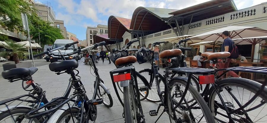 Barcelona: Bike Rental with Delivery and Pickup - Classic Bike vs E-Bike: Picking the Right Ride for Barcelona Hills
