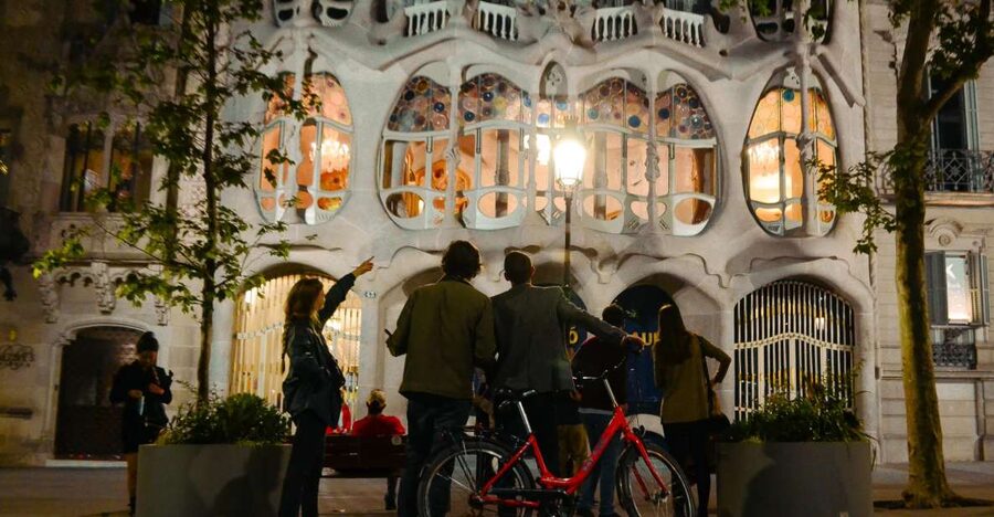 Barcelona Bike Tour by Night with Cava - Entering the city at Plaça Sant Jaume, Gothic Quarter first
