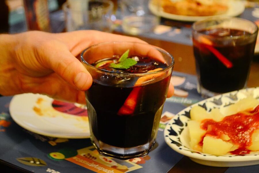 Barcelona Bike Tour by Night with Cava - From Las Ramblas to the Old Port, history on two wheels