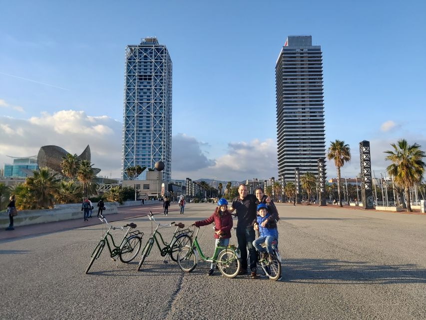 Barcelona: Bike Tour for Families - Parks and green breaks: Arch of Triumph and the Citadel Park waterfall