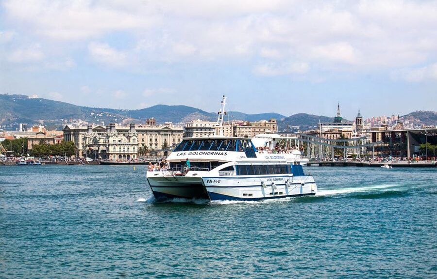 Barcelona: Boat Tour in Las Golondrinas - Why this Las Golondrinas port loop feels like a smartest-day move
