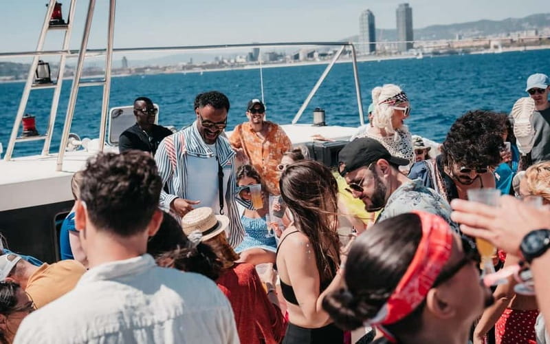 Barcelona: Brunch Boat Party with Drinks and DJ - The 2-hour Mediterranean cruise, coastline views that change everything
