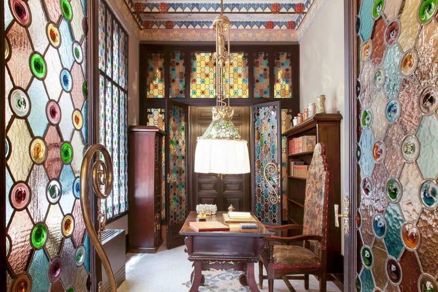 Barcelona: Casa Amatller Priority Entry Ticket - Meeting the House Properly: Lobby Views and the Main Staircase