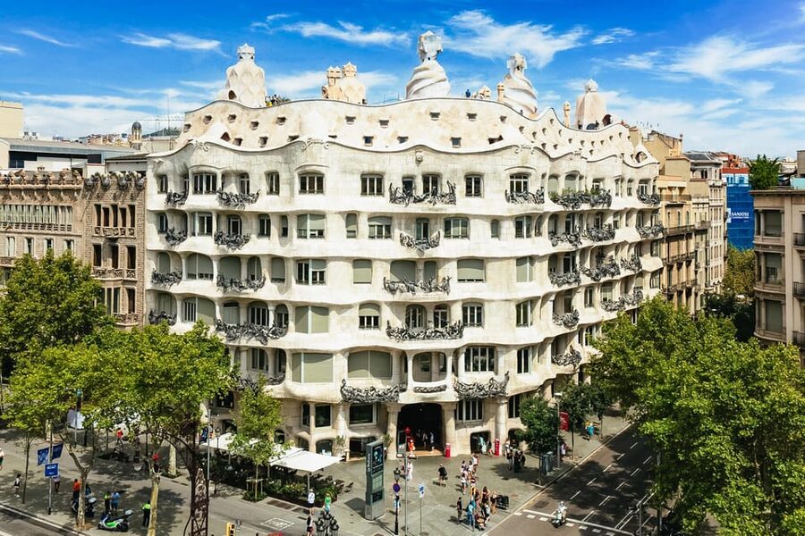 Barcelona: Casa Milà Early-Morning Access Guided Tour - Key things to look forward to