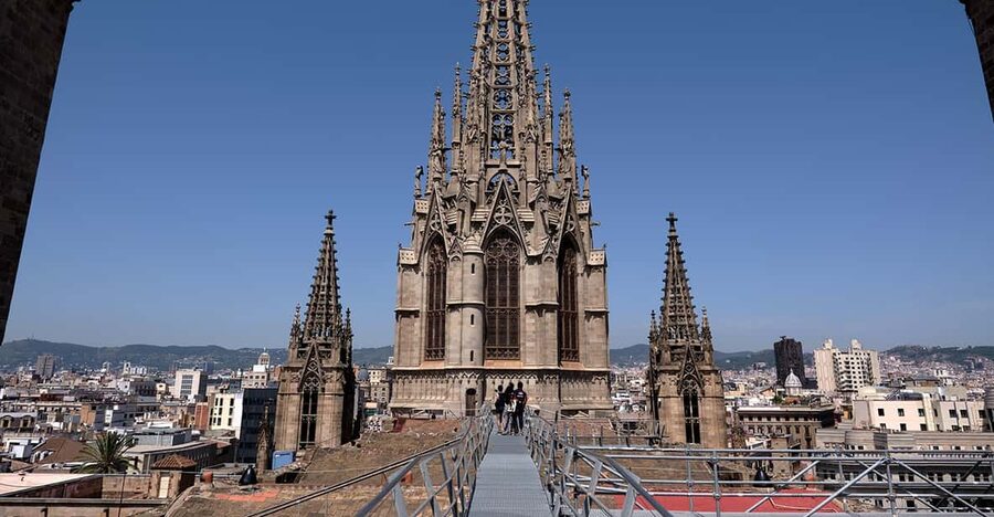 Barcelona: Cathedral of Barcelona Entry Ticket - Getting in: doors, route flow, and how to use your time slot well