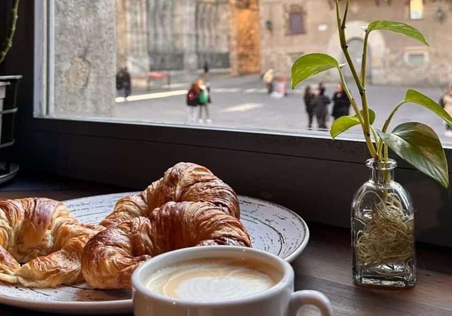 Barcelona Cathedral: Sunrise Tour & Breakfast - Why This Sunrise Cathedral Tour Feels Different Than a Usual Visit