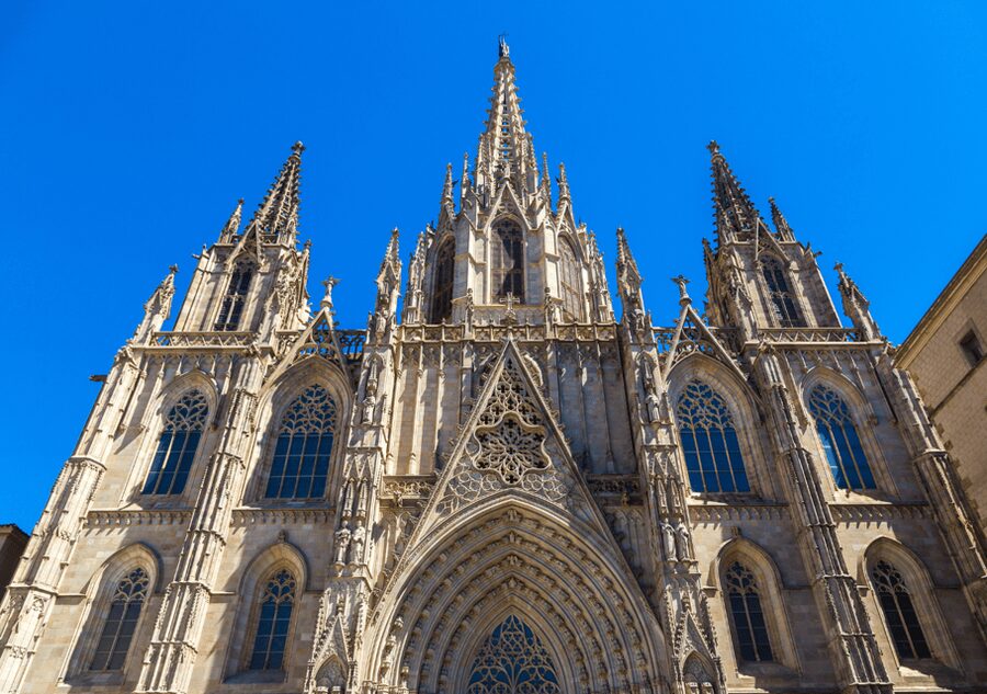 Barcelona Cathedral: Ticket, Guided Tour and VR Experience - Key highlights to look for before you go