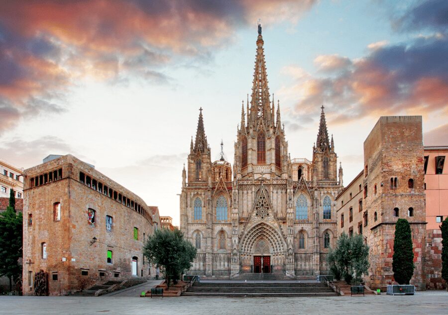 Barcelona Cathedral: Ticket, Guided Tour and VR Experience - Finding the Right Entrance at Pla de la Seu (and Avoiding the Usual Confusion)