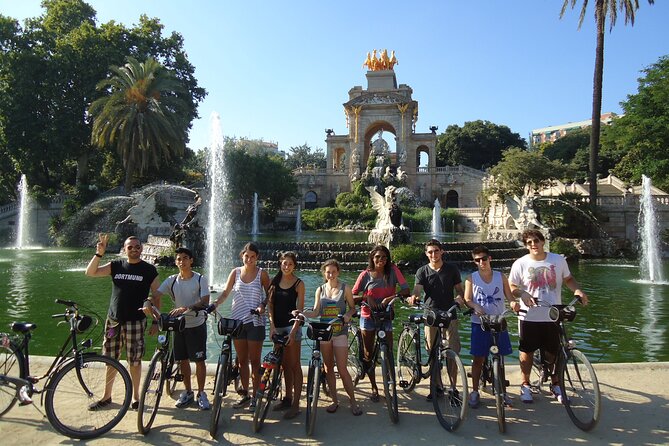 Barcelona: City Highlights Bike Tour - Plaça de Catalunya to Passeig de Gràcia: Getting Oriented Fast
