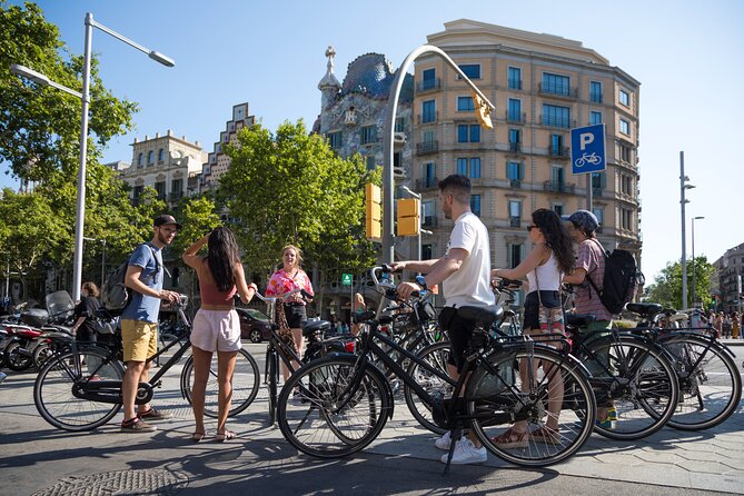 Barcelona: City Highlights Bike Tour - Parc de la Ciutadella Break: Where the Tour Feels Like a Real Vacation