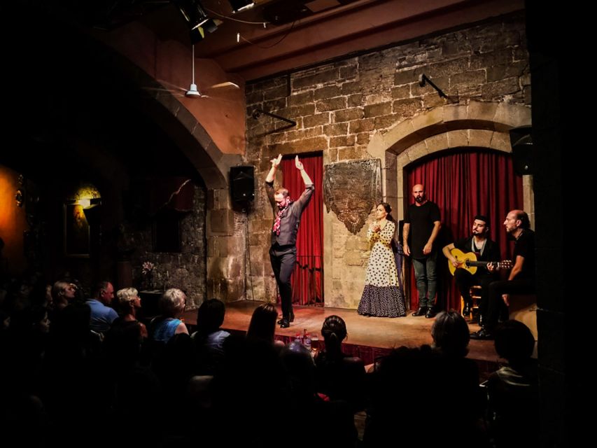 Barcelona: City Tour & Flamenco Show with Wine & Tapas - A 3-hour Barcelona night that packs walking, tasting, and flamenco
