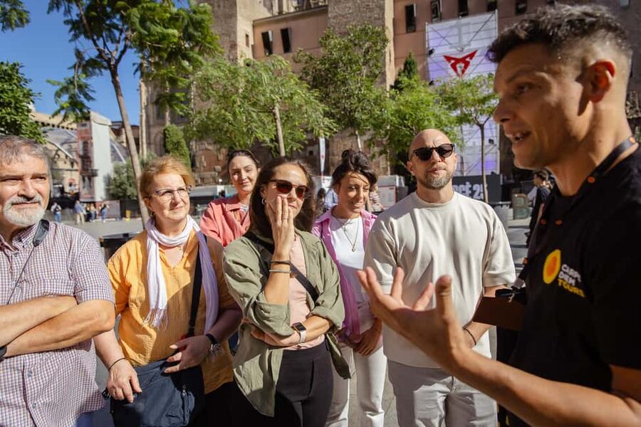 Barcelona: City Walking Tour with Local Guide - Who should book this tour, and who might skip it