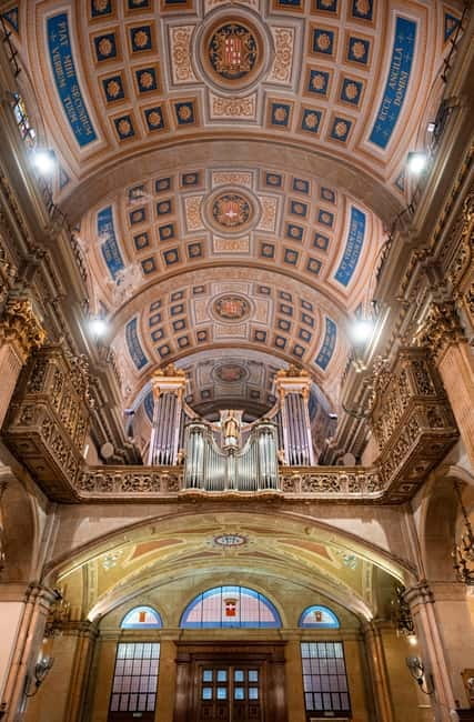 Barcelona: Classical Music Concert of Vivaldi, Mozart & More - The Sound in the Basilica: Acoustics, Atmosphere, and Comfort