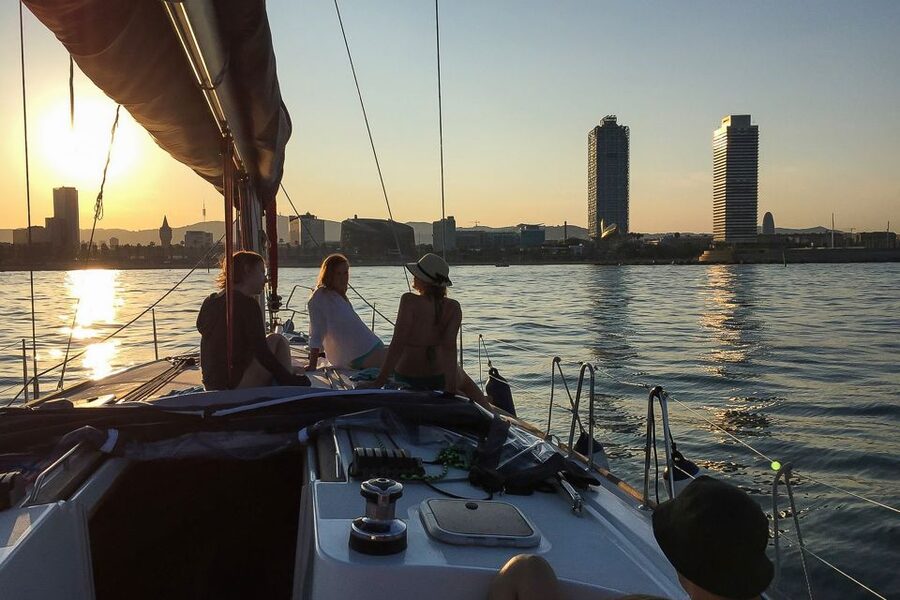 Barcelona: Coastline Boat Trip with Snacks and Cava - Price and value: why $32 for 2 hours is usually a fair deal