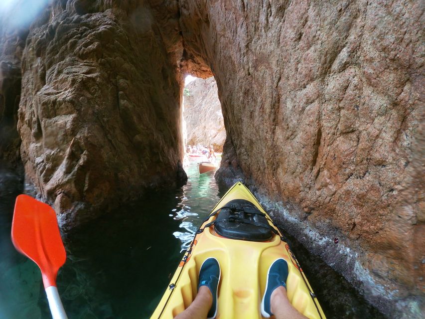 Barcelona: Costa Brava Kayak and Snorkel Tour with Lunch - Snorkeling in clear water: what you’ll get, and what to expect