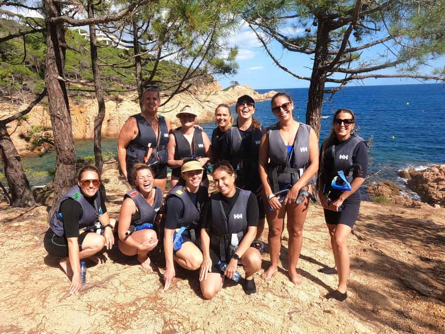 Barcelona: Costa Brava Kayak and Snorkel Tour with Lunch - Lunch picnic on the beach: simple, filling, and in the right place