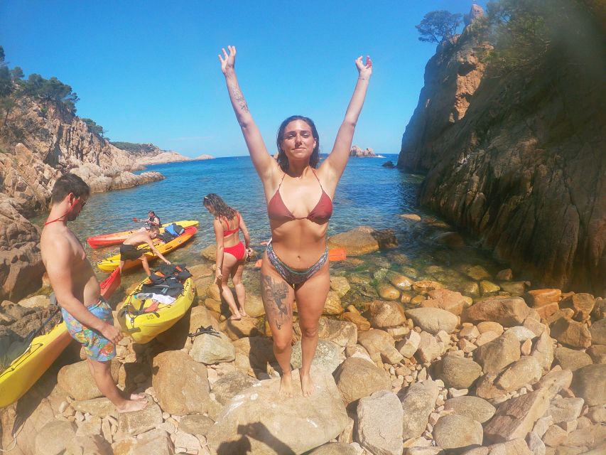 Barcelona: Costa Brava Kayak and Snorkel Tour with Lunch - The 3-hour beach window in S’Agaró: relax or get moving