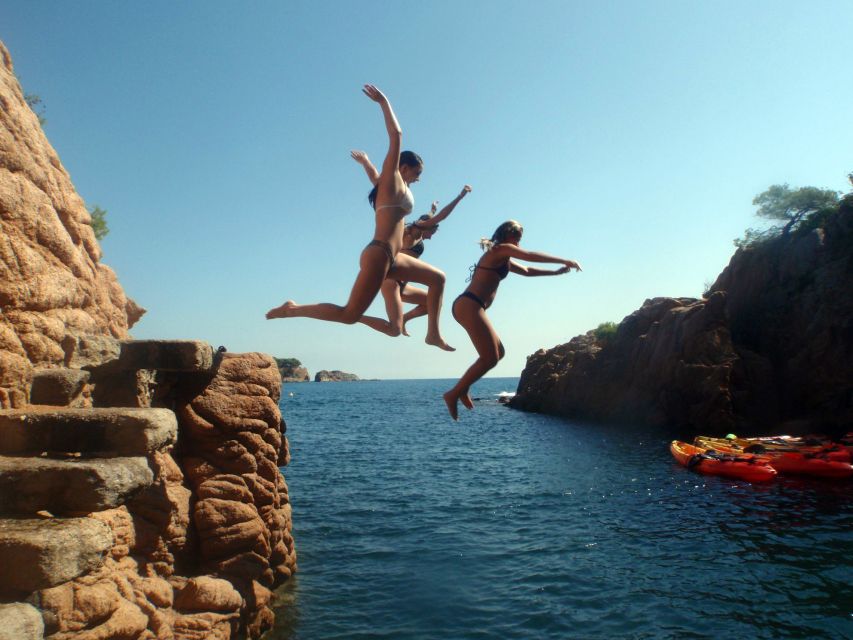 Barcelona: Costa Brava Kayak & Snorkeling Small Group Tour - On the water for 2 to 3 hours: kayaking plus snorkeling in one plan