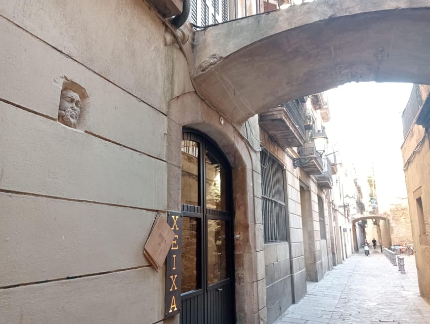 Barcelona: Curious Legends and Traditions of Old Town Tour - Stop One to Stop Two: From Early Roman Burial Ground to MUHBA Via Sepulcral Romana