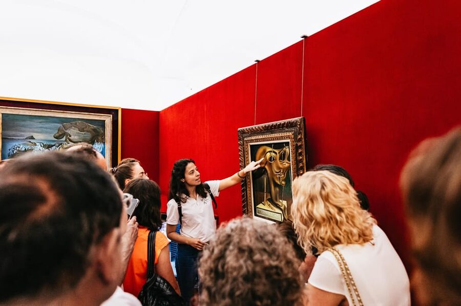 Barcelona: Dali Museum, House and Cadaques Guided Tour - From Barcelona to Figueres: Start Smart, Expect a Full Day