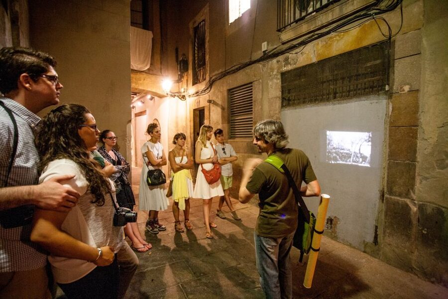 Barcelona: Dark History Night Walking Tour - What the 2 hours feels like on the ground